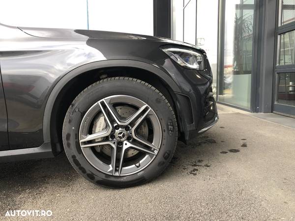 Mercedes-Benz GLC 300 d 4MATIC - 15