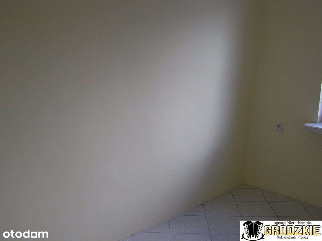 Nieduże,wyremontowane w Przemyślu-2