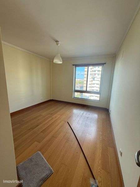 Arrendo T3 na Portela proximo ao parque das nacoes - Grande imagem: 5/8