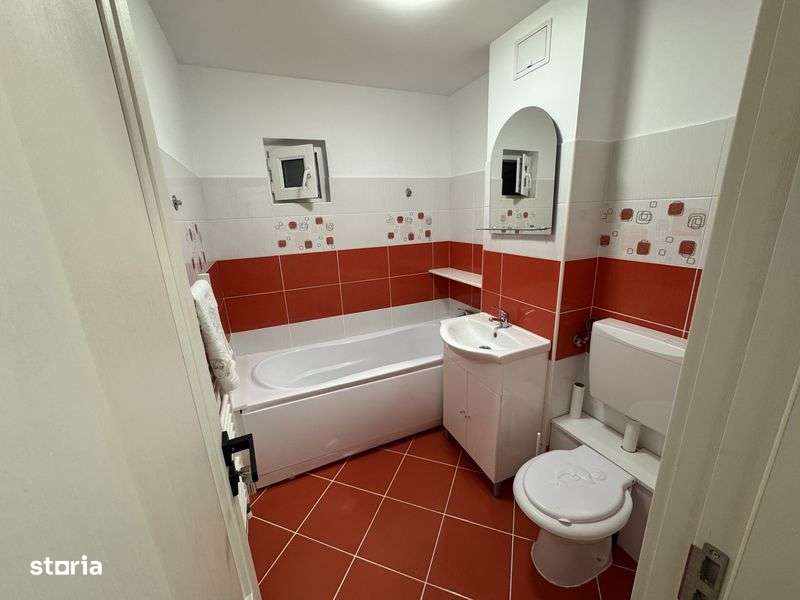 Apartament 3 camere, zona Teatru / Inspectoratul de Jandarmi - Imagine principală: 5/8