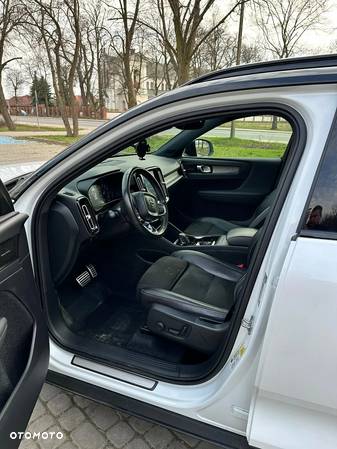 Volvo XC 40 T5 AWD R-Design - 9