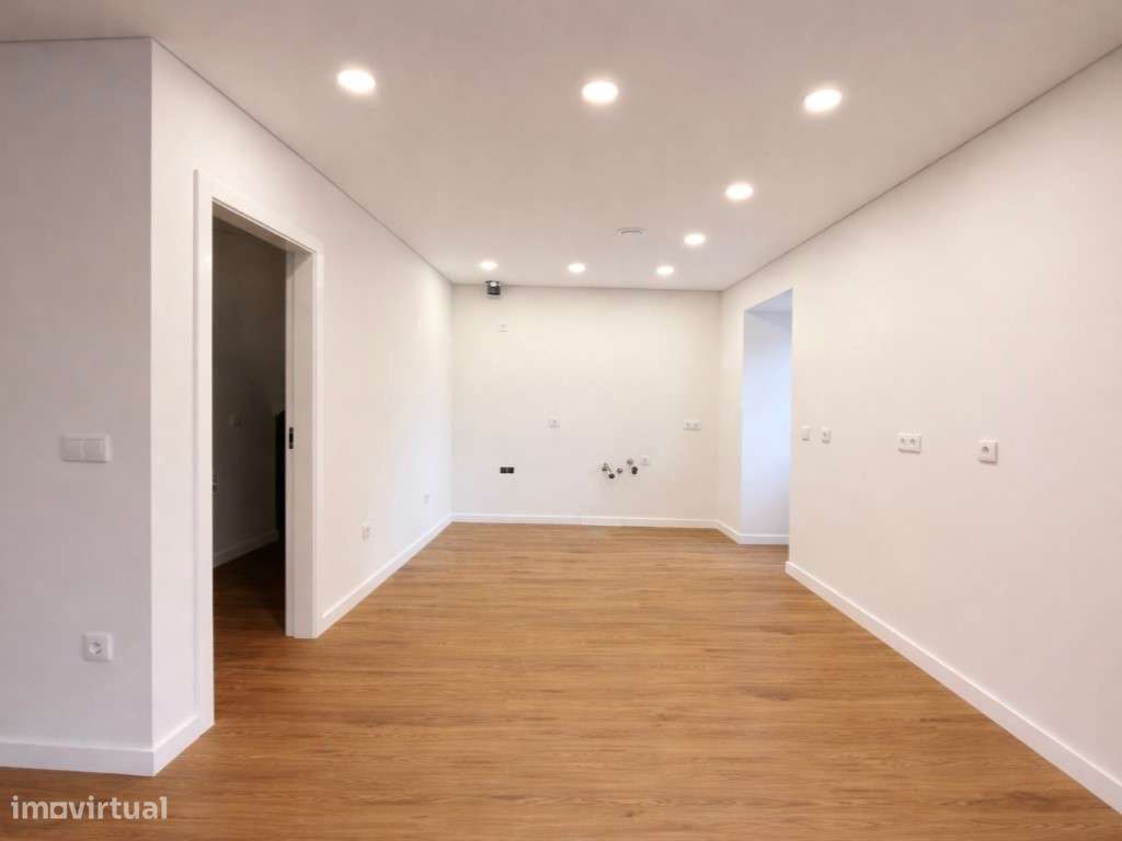 Moradia T3 com Terraço Panorâmico e Jardim-13