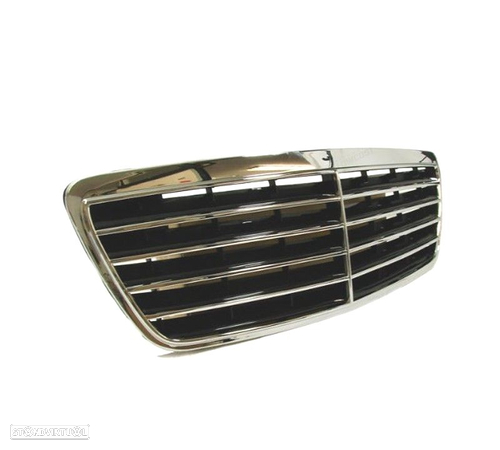 GRELHA FRONTAL PARA MERCEDES E W210 00-02 CROMADA - 2