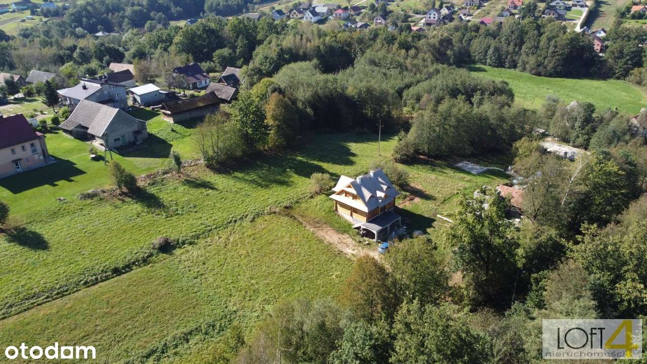 Nietuzinkowy dom z bali.-14