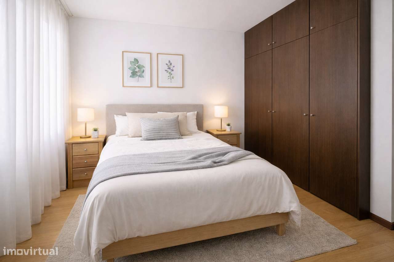 T2 Mobilado c/ Varanda e Garagem | Arrendamento Temporário - Grande imagem: 4/8