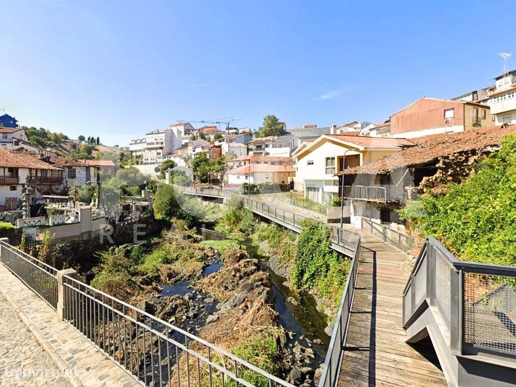 Moradia T7 em Bragança | Projeto Aprovado e Logradouro Privativo-5