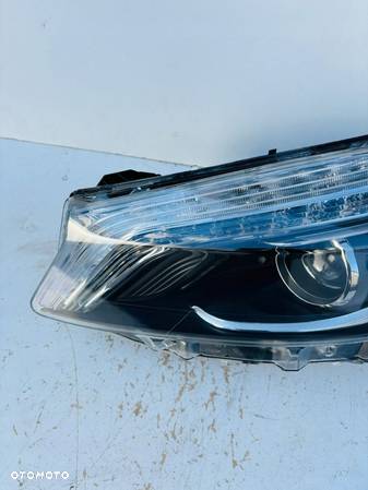 LAMPA LEWA REFLEKTOR LEWY MERCEDES W176 A KLASA BIXENON NIESKRĘTNY  LED - 3