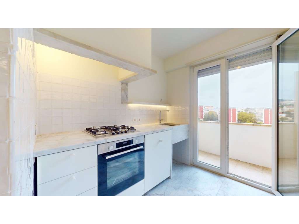 Apartamento T2 Remodelado na Ajuda - Grande imagem: 3/23