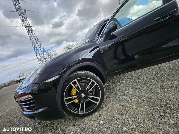 Porsche Cayenne 3.0 L V6 - 7