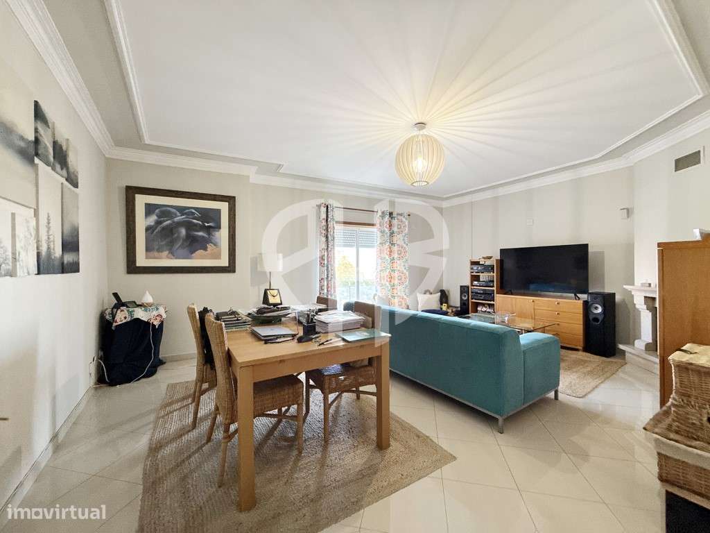 Apartamento T3 / C/Parqueamento // Santa Marta Corroios-15