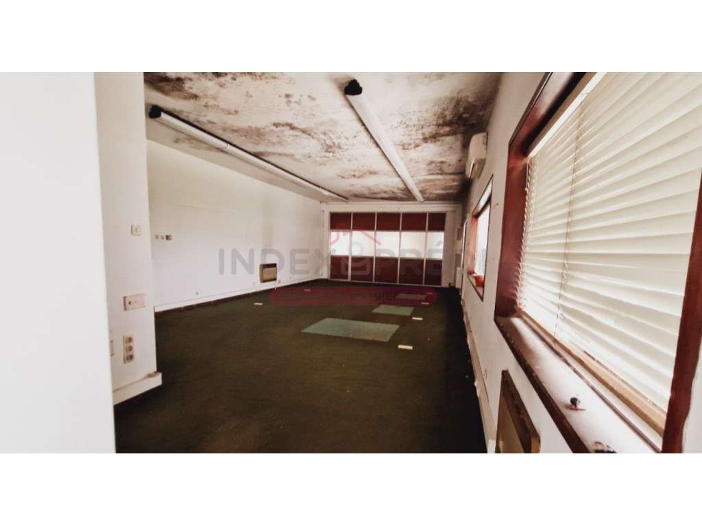 Armazém - Caves - Anadia - Grande imagem: 3/43