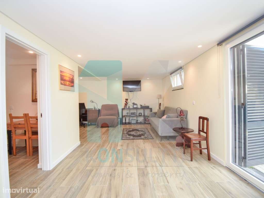 Fantástica Moradia geminada T3+1 com piscina - São Domingos de Rana-27