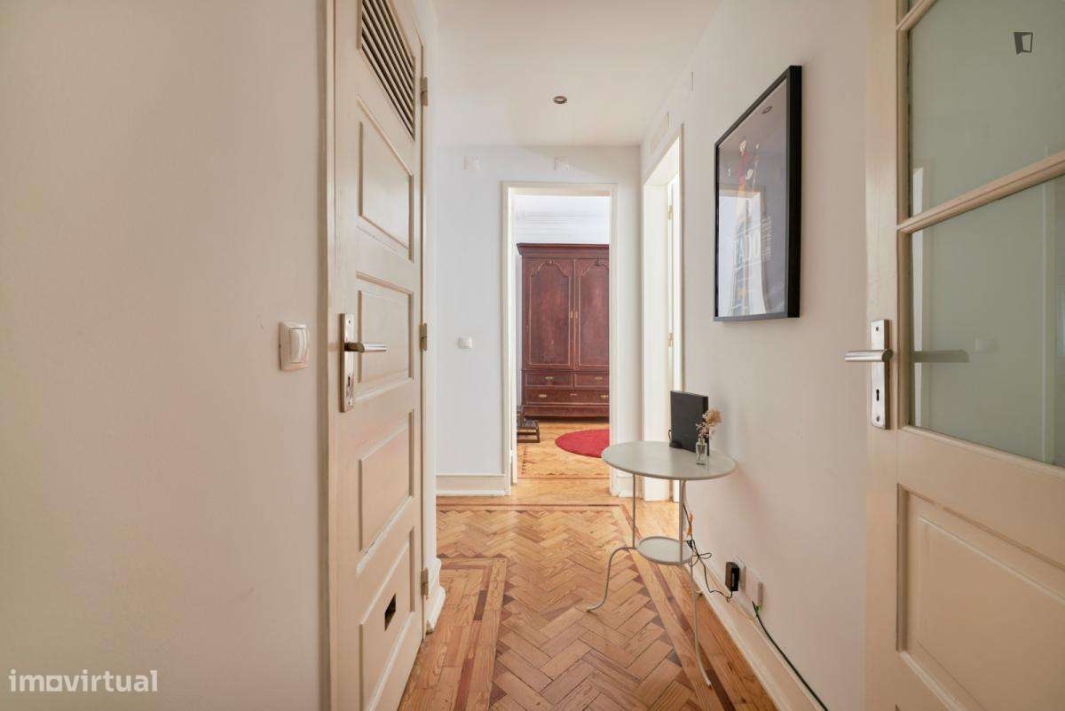 Quarto - localizado em Alameda Lisbon - Grande imagem: 4/10