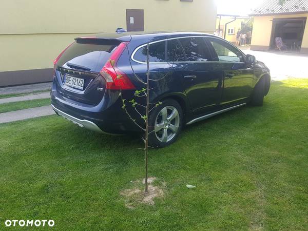 Volvo V60 D3 Geartronic Summum - 15