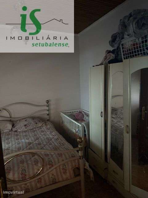 CONJUNTO DE DUAS MORADIAS PARA VENDA EM SETÚBAL (ZONA CENTRAL - (PRÓ-12