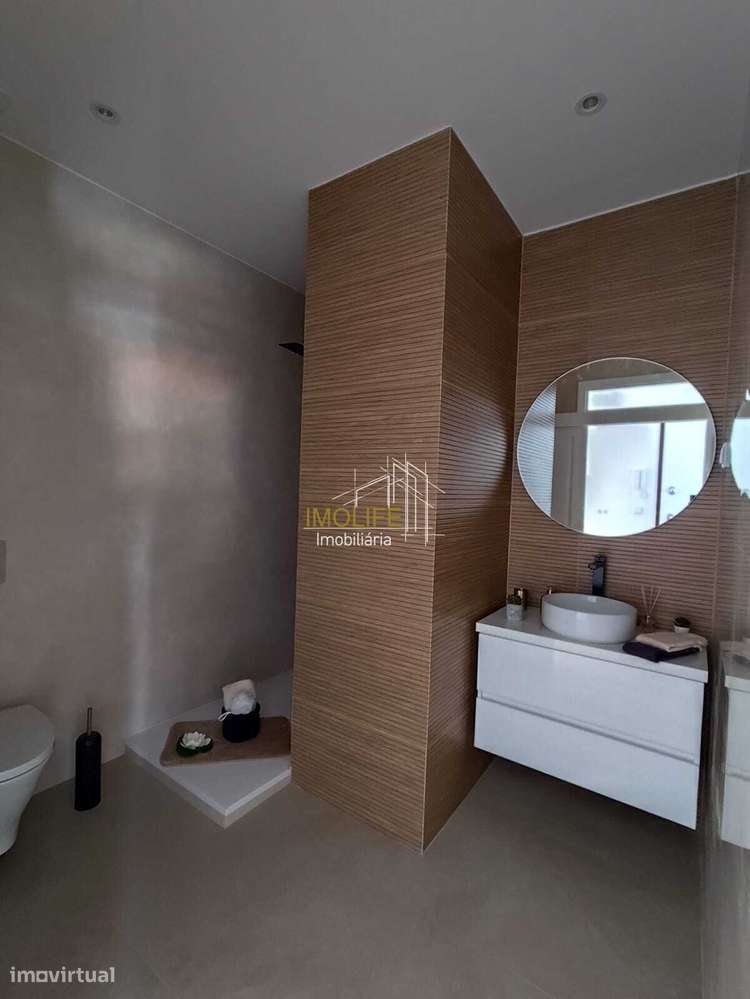 Charmoso Apartamento T2 totalmente remodelado - Vista rio - São Vic...-9