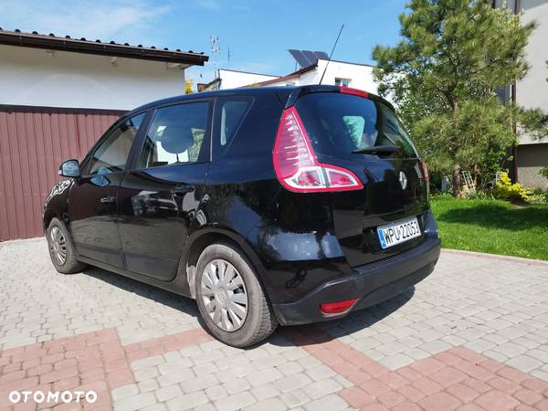 Renault Scenic 1.5 dCi Authentique - 10