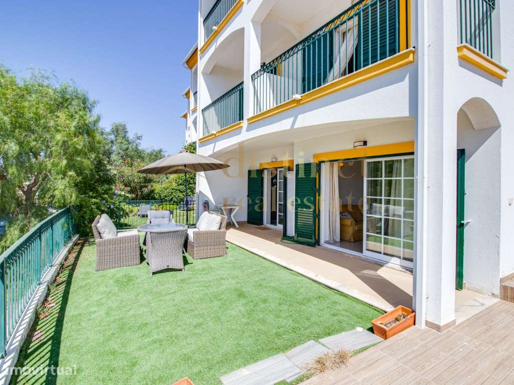 Apartamento Exclusivo Duplex T2 com Logradouro, Vista Mar e Piscina...-26