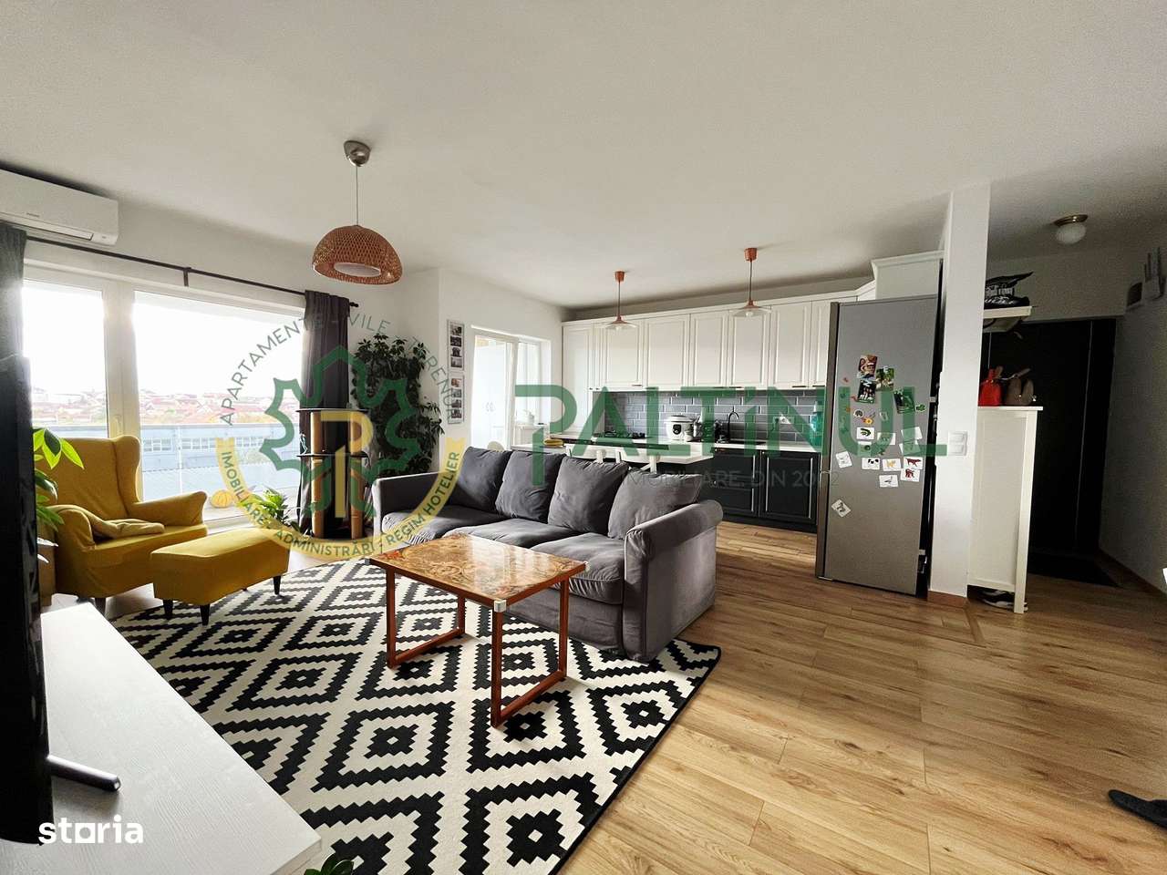 Apartament 3 camere de vânzare – etaj 3, mobilat, terasă cu priveliște-5