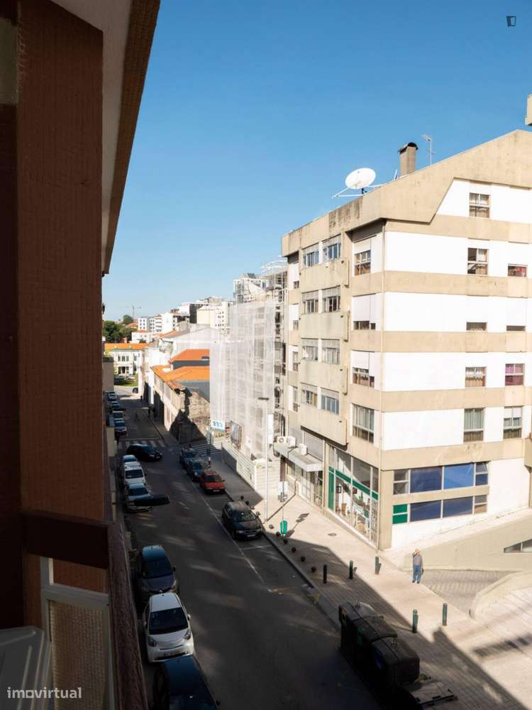 Apartamento com 1 quartos - localizado em Massarelos Porto - Grande imagem: 2/10