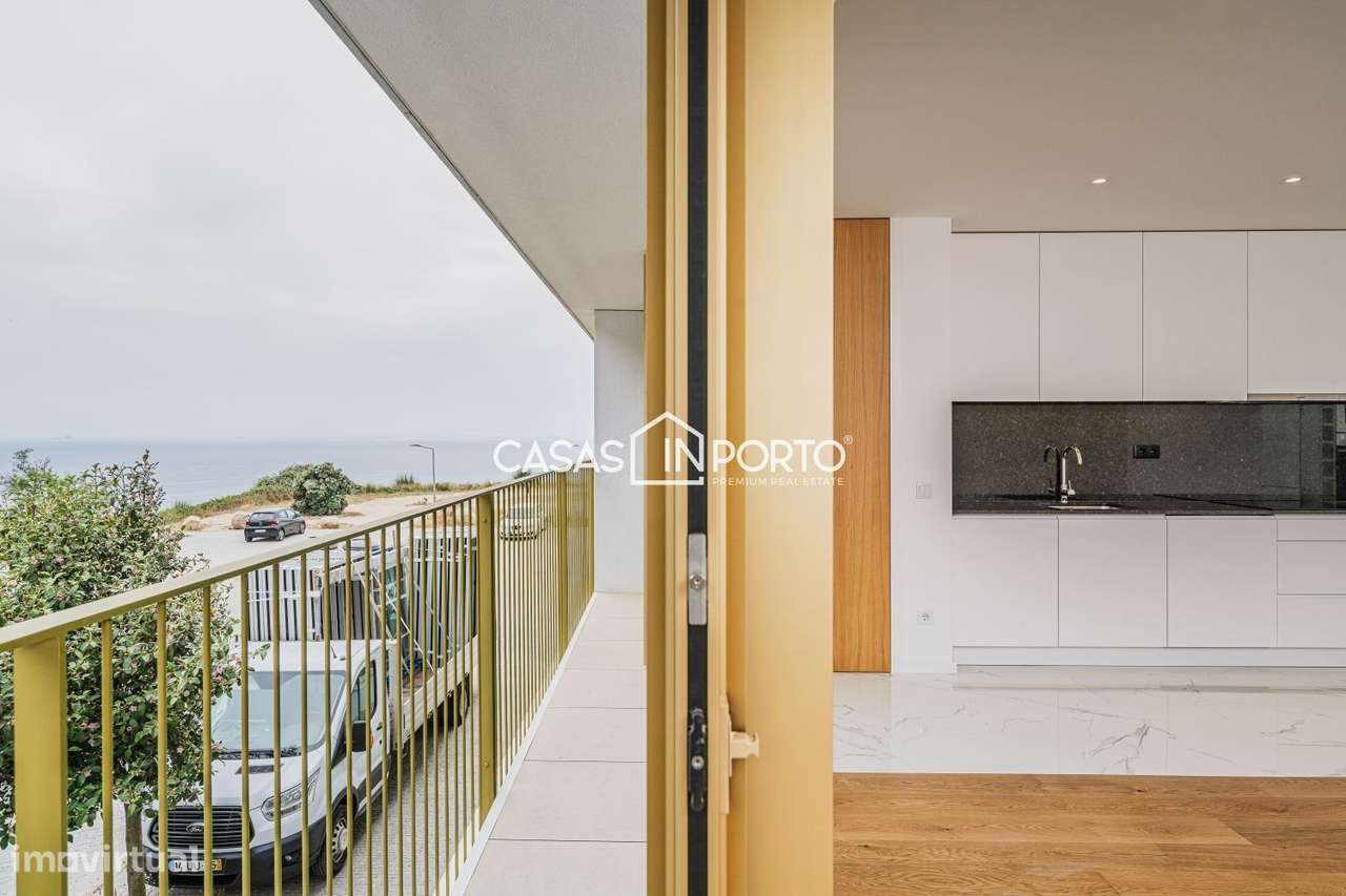 T2 de Luxo com Vista Panorâmica onde o Rio abraça o Mar-5