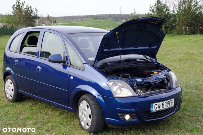 Opel Meriva 1.6 Cosmo - 32