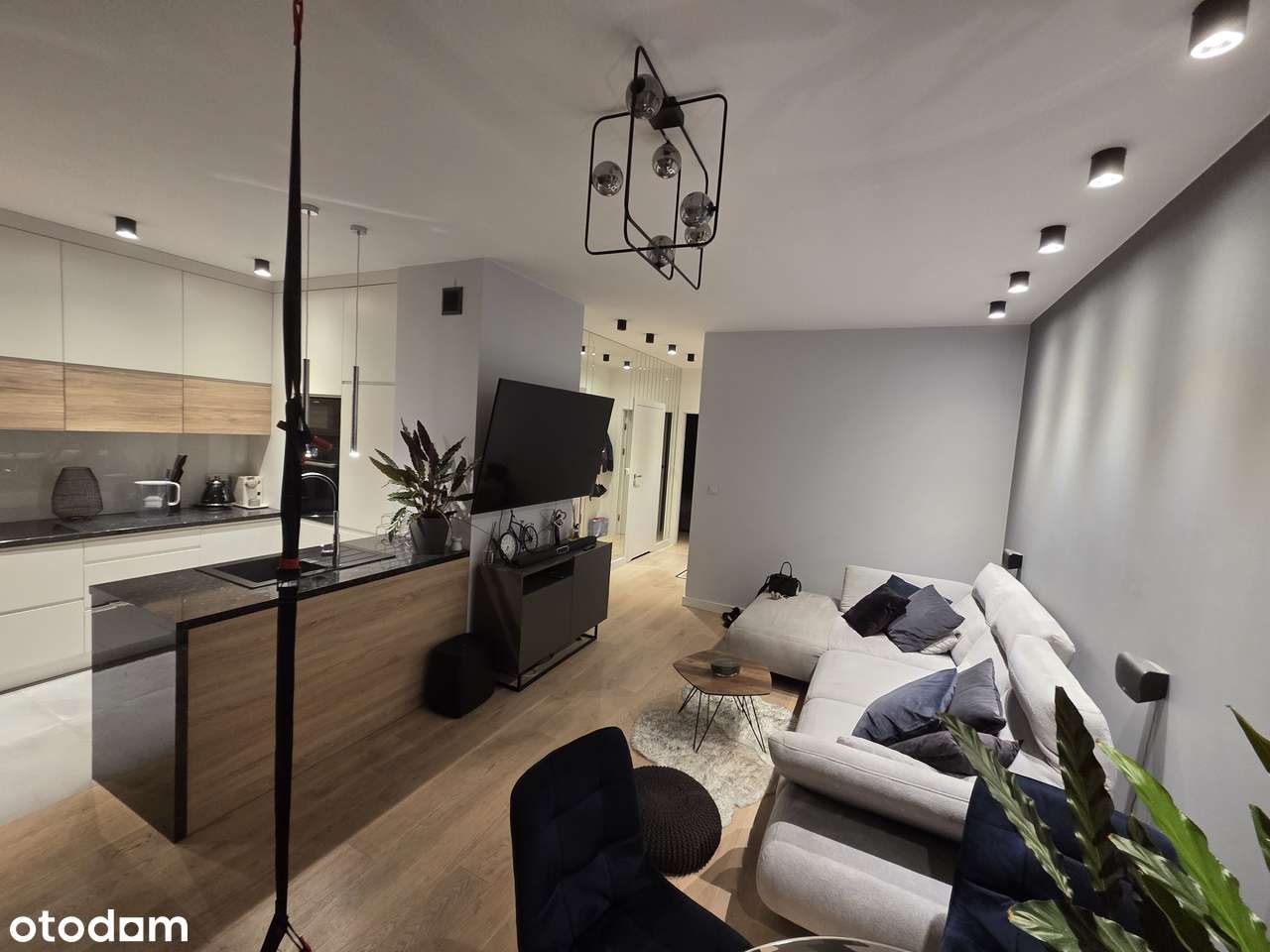 Cichy, słoneczny apartament z dwoma tarasami [BEZPOSREDNIO]