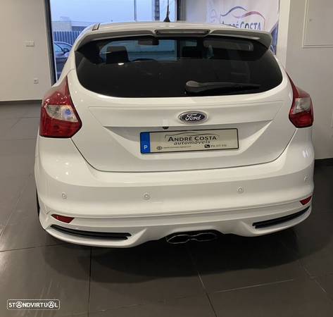 Ford Focus 2.0 EcoBoost ST c/ Pack Pele Exclusiva - 2