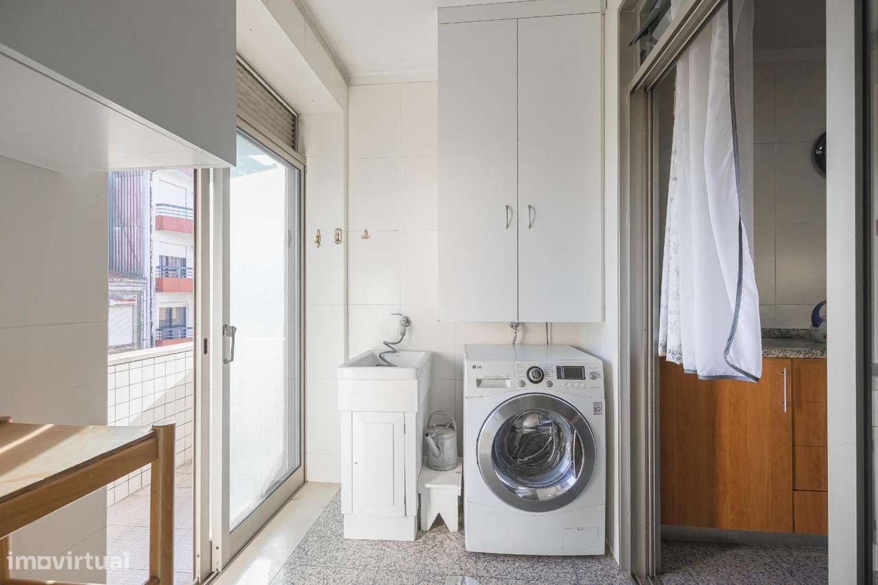 Apartamento T3 Exclusivo na Rua Soares dos Reis – Vila Nova de Gaia-10