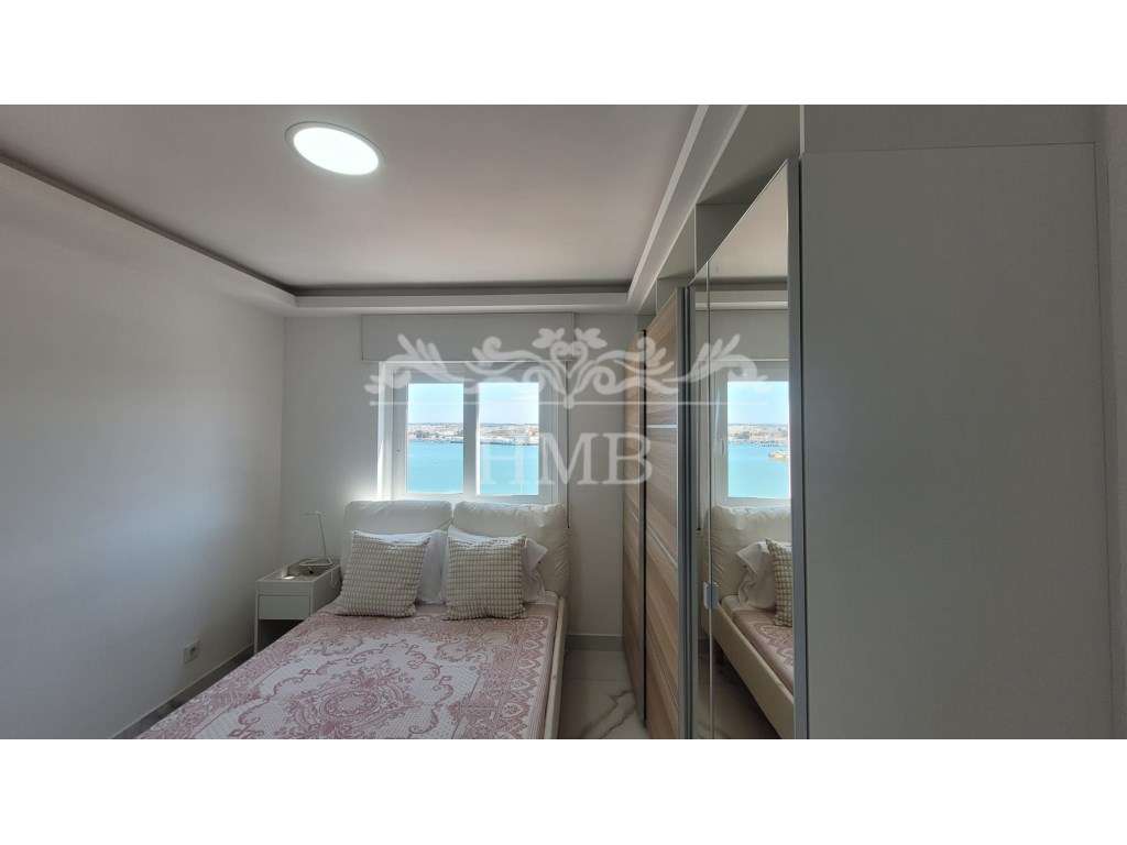 T2 Remodelado, com vista Rio-15