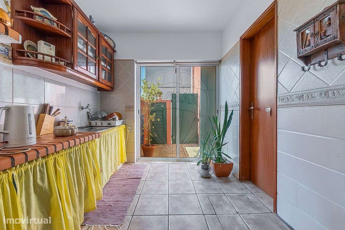 Moradia T5 para venda-16