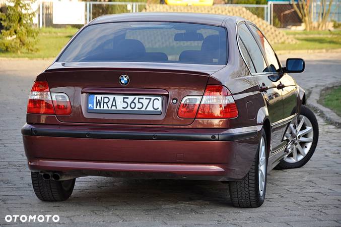 BMW Seria 3 325i - 7