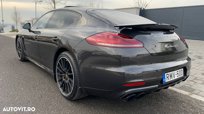 Porsche Panamera 4.8 PDK GTS - 3