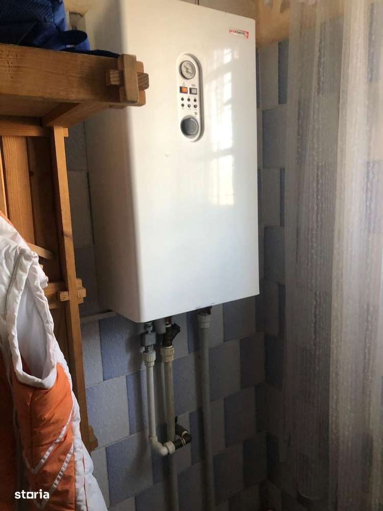 Vanzare casa in Comuna Coteana vav baza de receptie-12