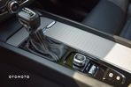 Volvo XC 60 D5 AWD Geartronic RDesign - 30