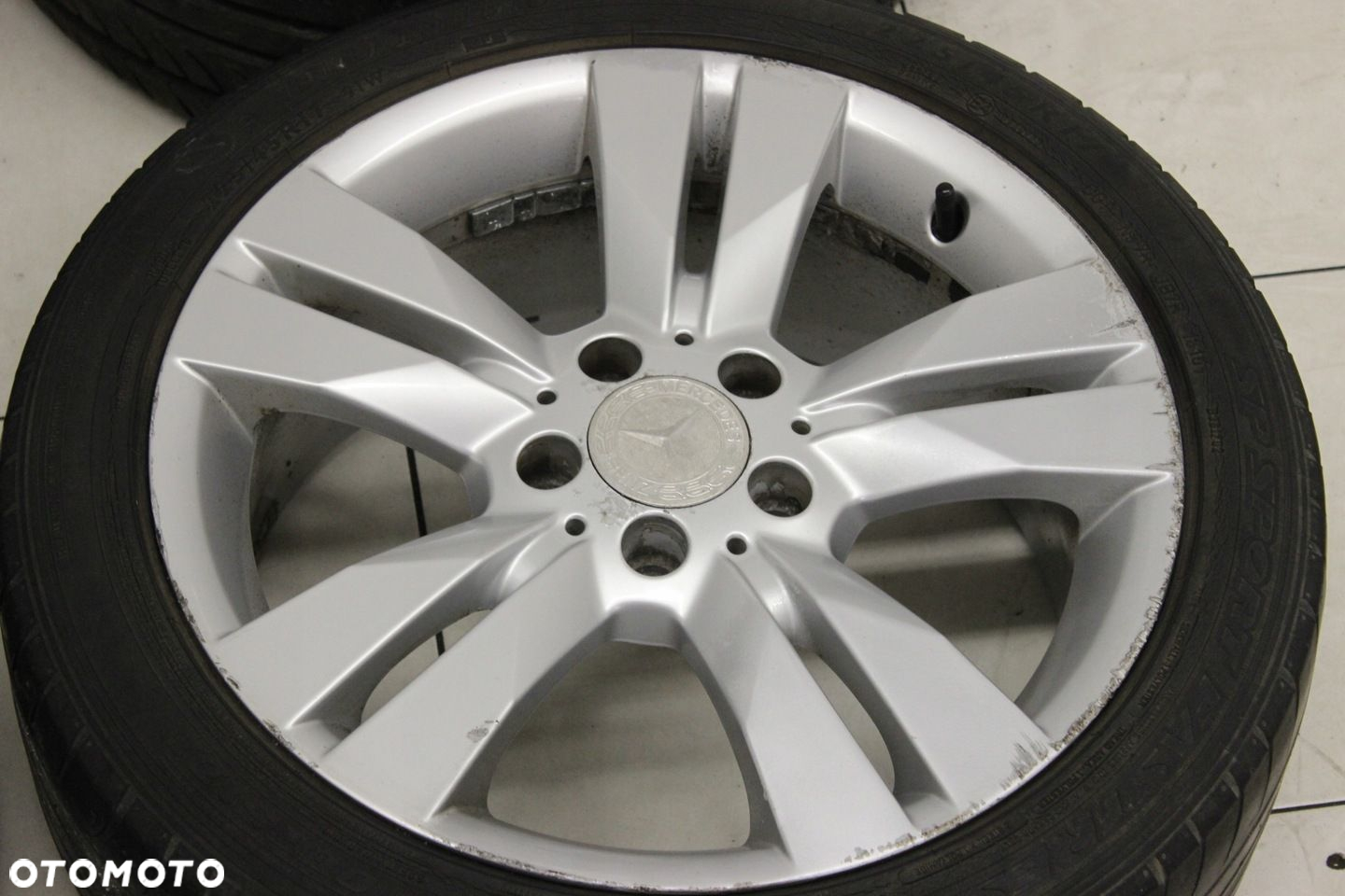 KOŁA FELGI ALUMINIOWE MERCEDES C W204 17" 5x112 - 4