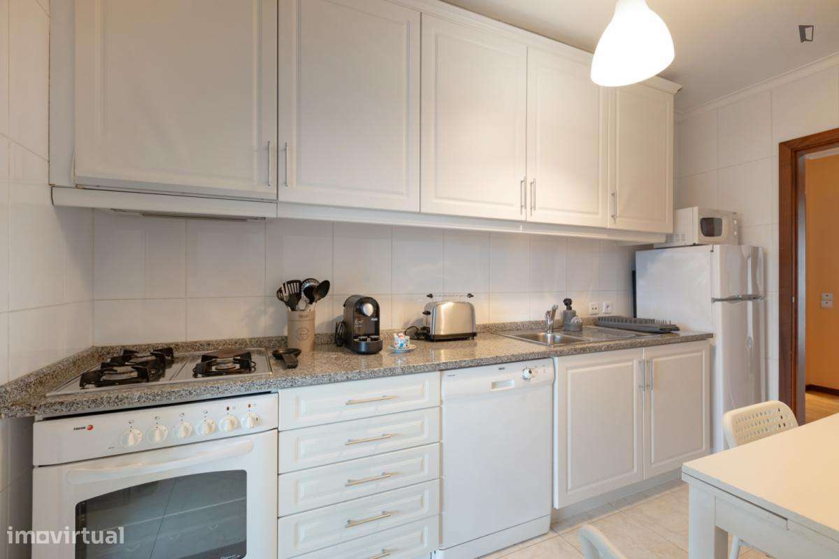 Apartamento com 2 quartos - localizado em Espinho - Grande imagem: 4/41