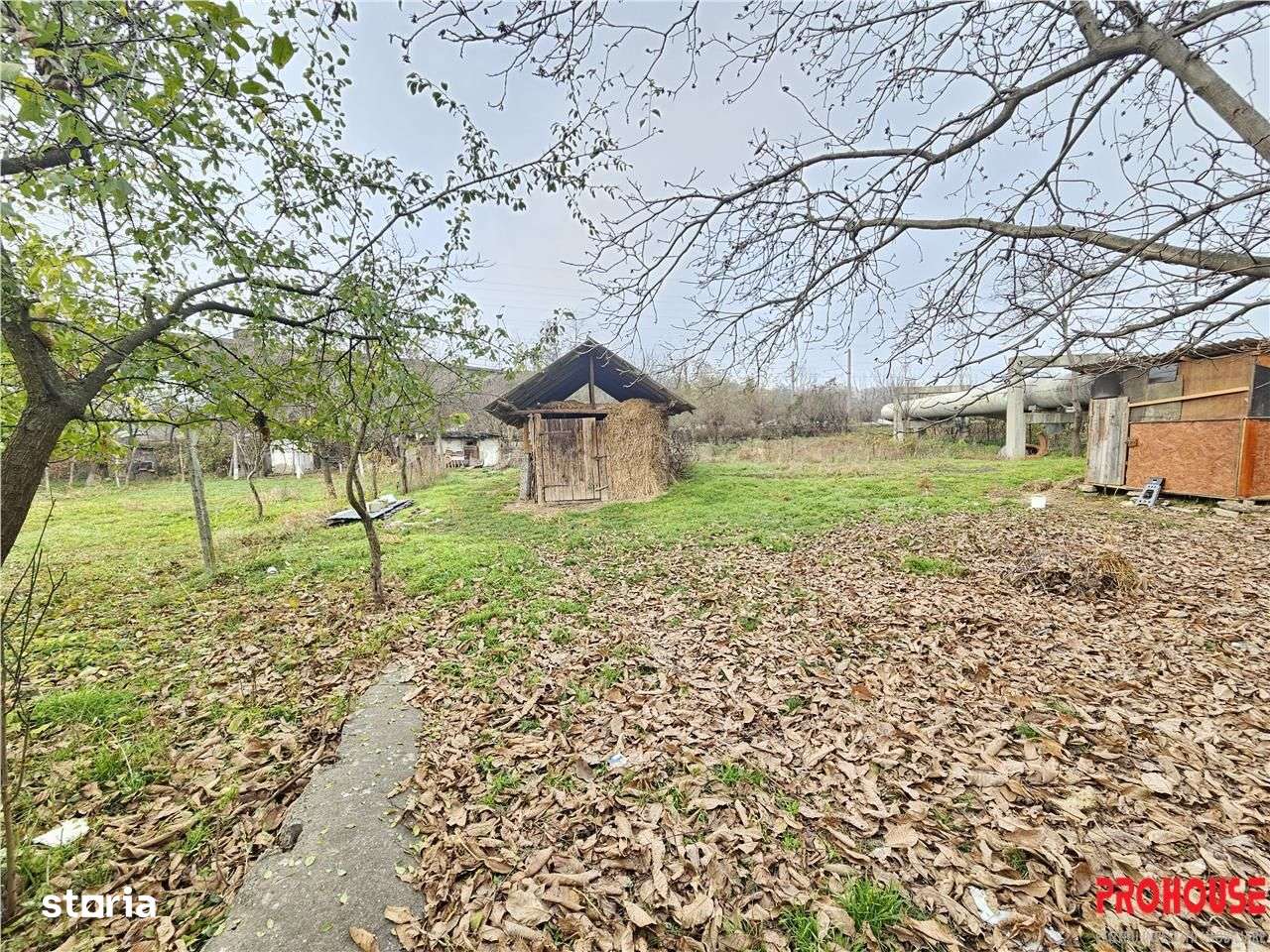 Izvoare - teren intravilan - 1.365mp -  dubla deschidere - Imagine principală: 2/5