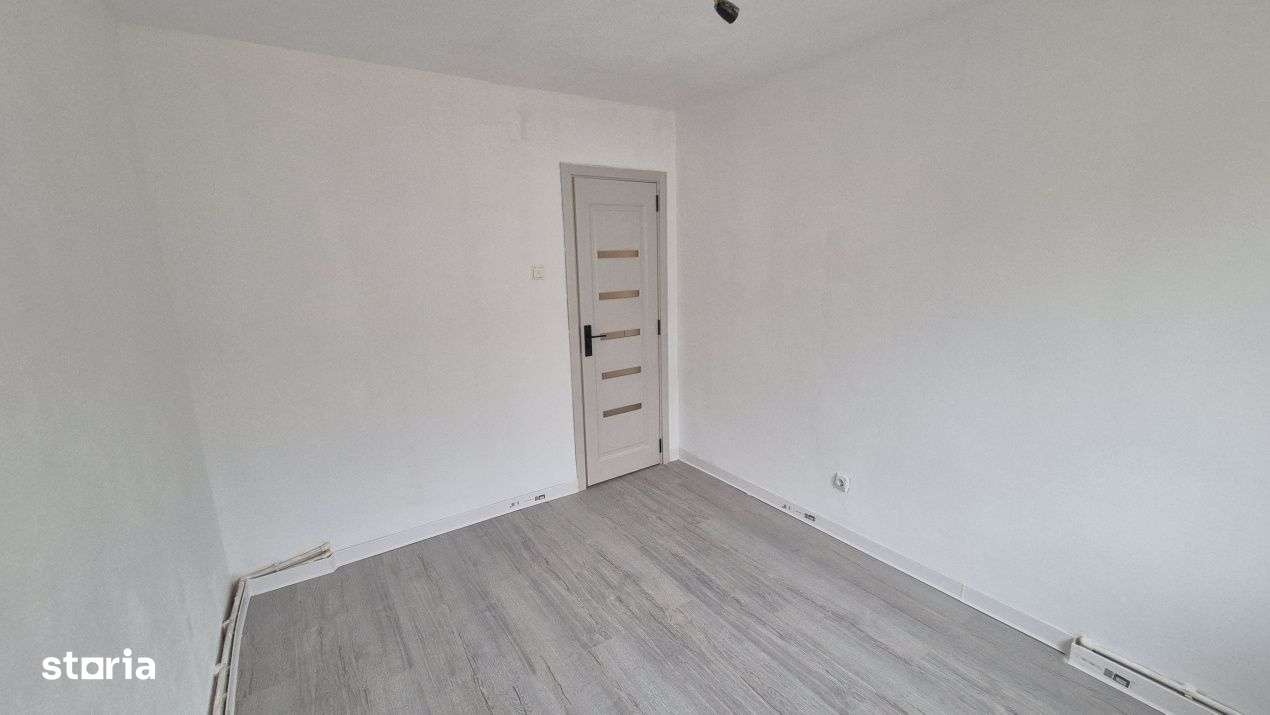 Vanzare apartament 2 camere, 42 mp - Bumbesti-Jiu - strada Jiului - Imagine principală: 4/10