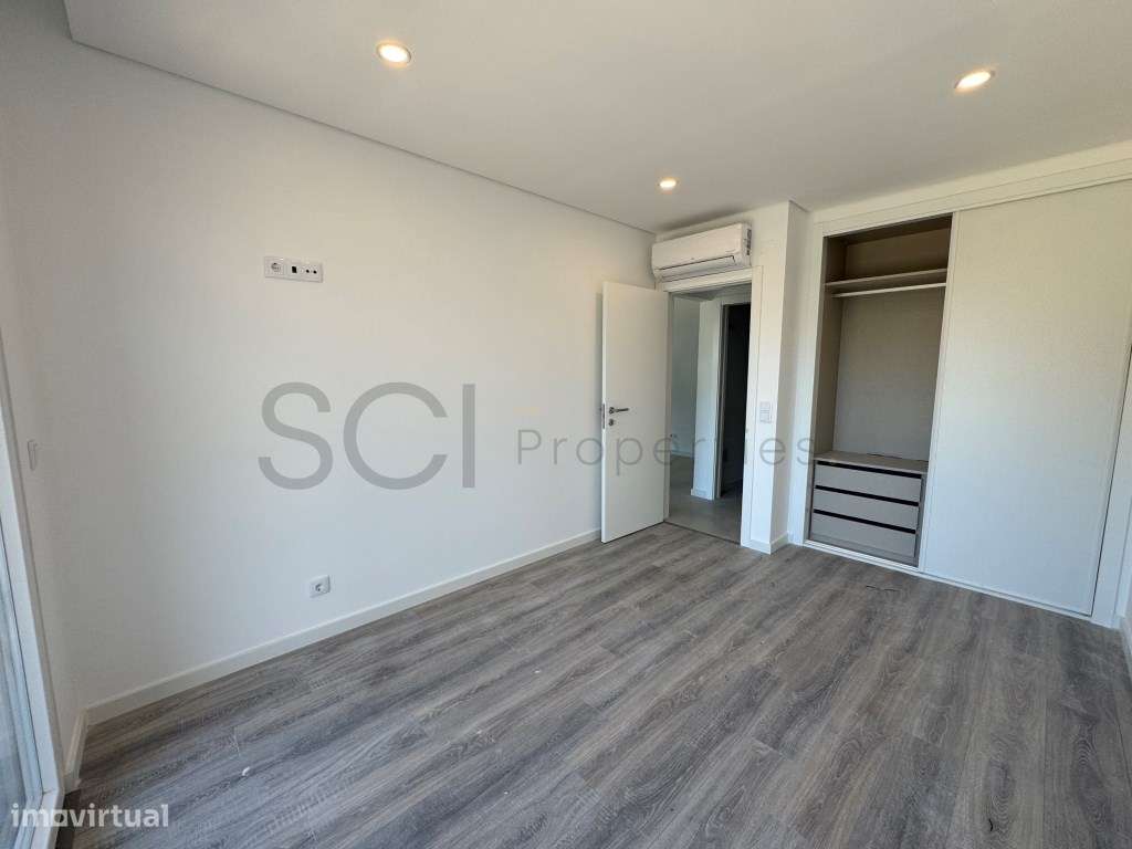 Apartamento T2 Quinta Santa Teresa Parqueamento Arrecadação-14