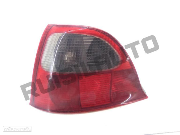 Farolim Trás Painel Esquerdo  Rover 25 Hatchback 1.4 16v - 1