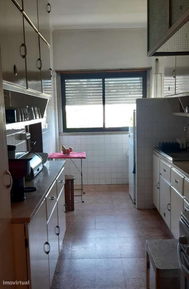 Quarto - localizado em Campolide Lisbon - Grande imagem: 4/10