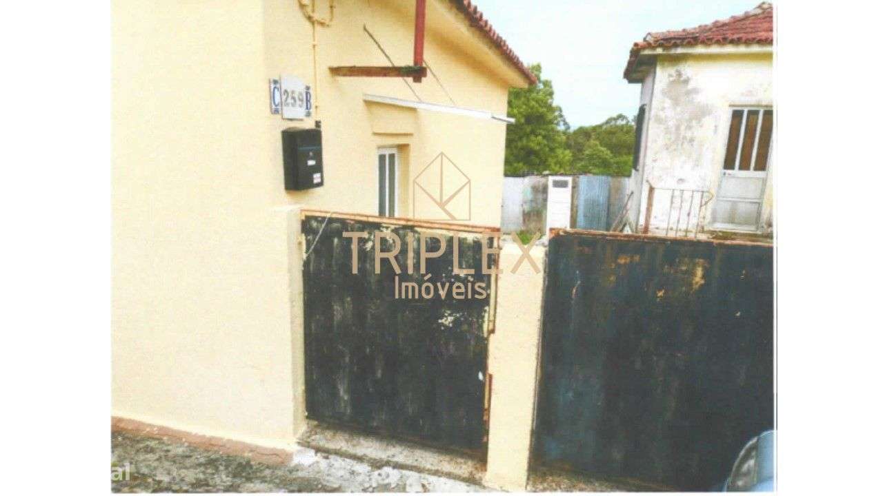 Casa com 3 inquilinos e Terreno -  Monte Sta Cruz-15