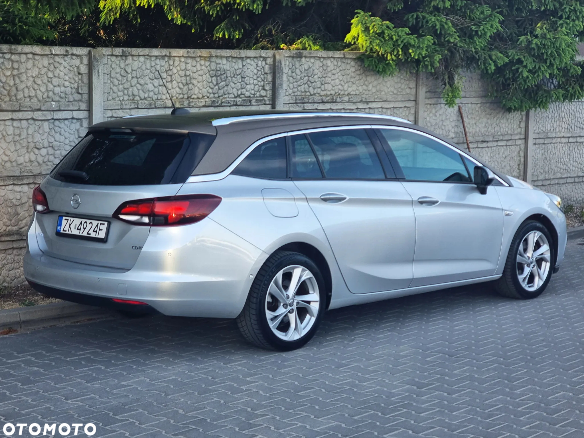 Opel Astra V 1.6 CDTI Dynamic S&S - 6