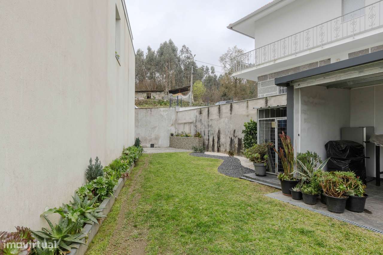 Moradia T3 Venda em Pousada de Saramagos,Vila Nova de Famalicão-24