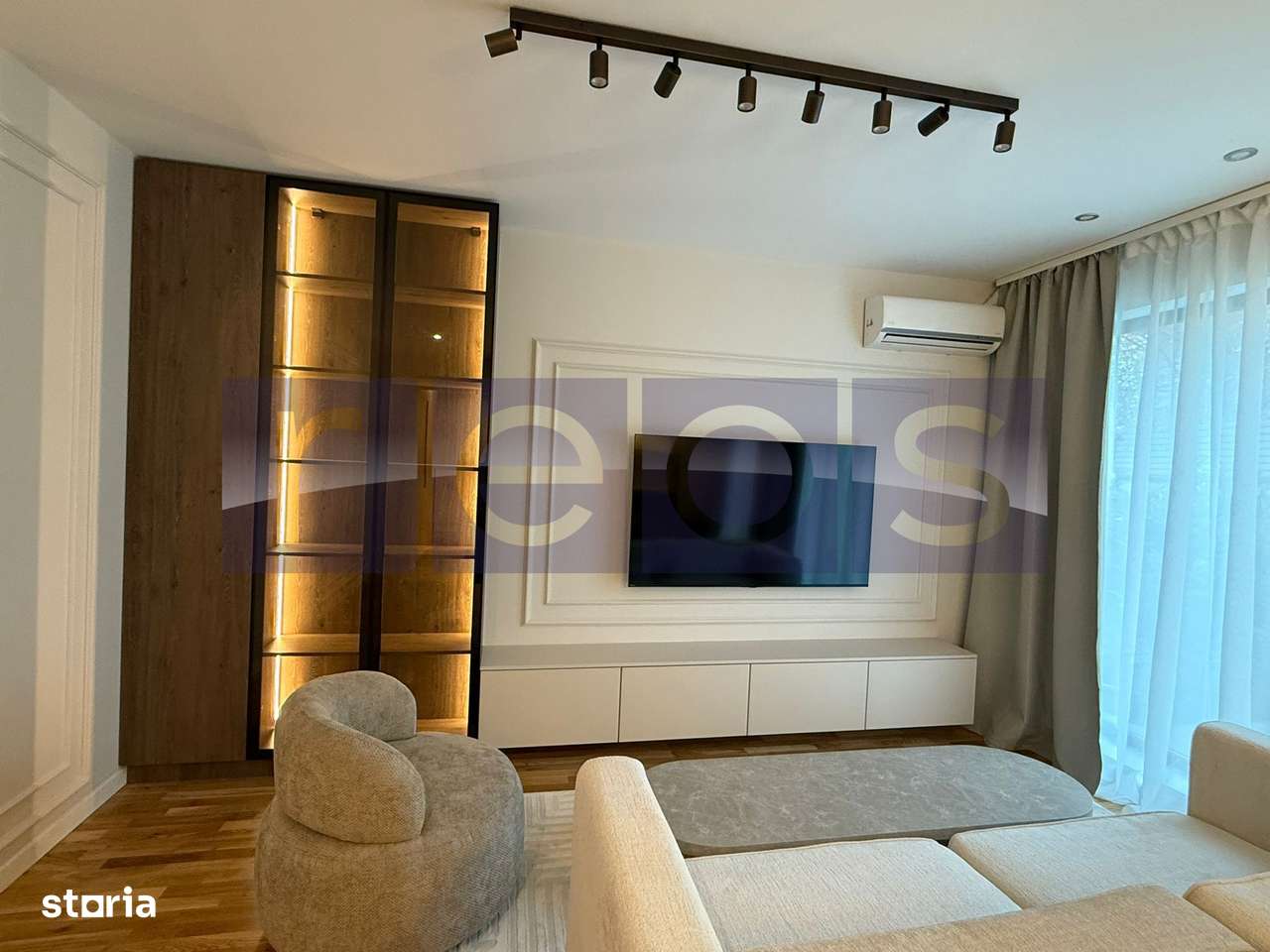 VANZARE 3 CAMERE | CURTE 88 MP | MOBILAT SI UTILAT LUX | STRAULESTI |