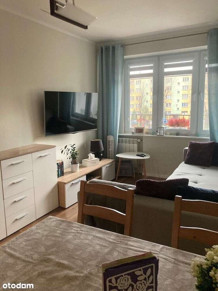 Przytulne 3 pokojowe mieszkanie na I piętrze z dużym balkonem-2