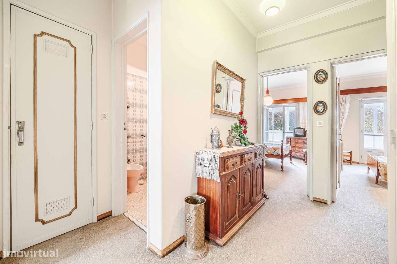 T2 a escassos passos da estação de comboio de Barcarena-29