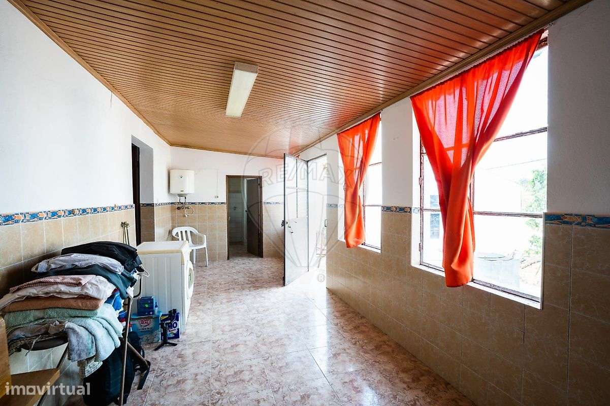 Moradia T5 para venda-18