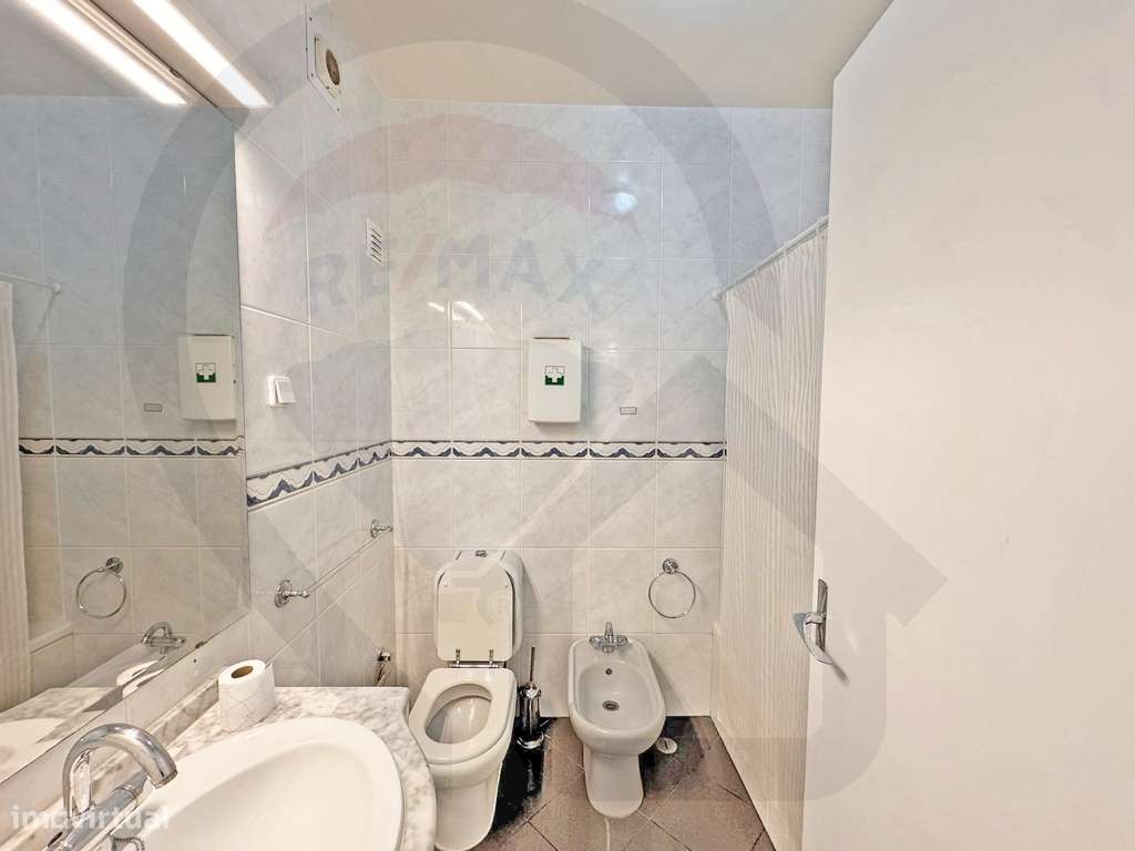 Apartamento T2+1 com Varanda | Praia da Rocha Portimão-17